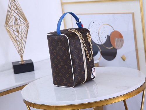 Louis Vuitton LVXNBA CLOAKROOM DOPP KITJOJOKKREPLICAS | High Quality Replica Watches & Bags